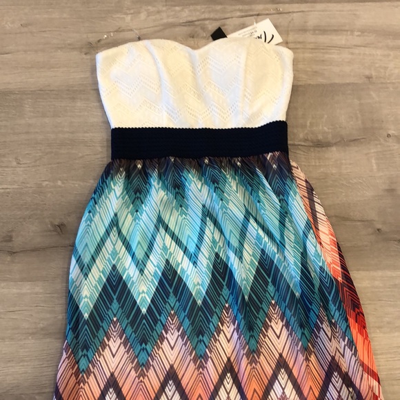 TRIXXI - Picture 7 of 10